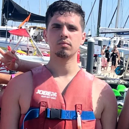 original-7F883EFA-4C12-4469-816F-70BE4D9B1083_11zon